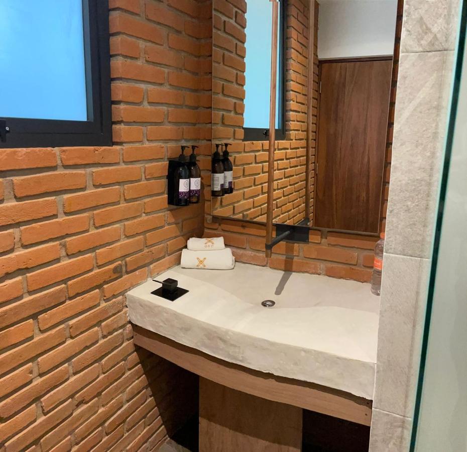 Hotel Oxu Solo Adultos Valle de Bravo Exteriér fotografie